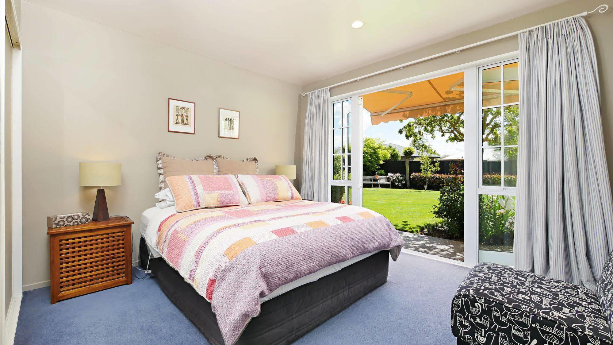 Olive House Bed And Breakfast Christchurch Extérieur photo